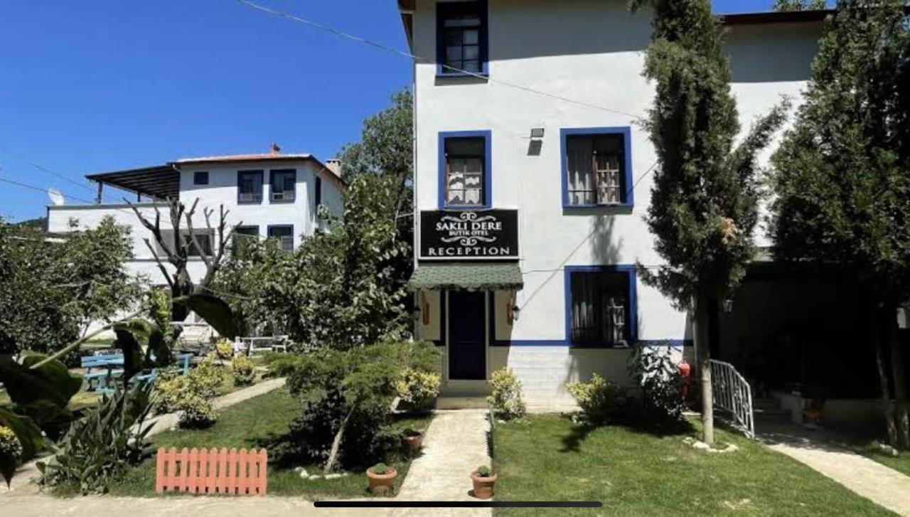 Sakliderebutikotel 에드레미트 외부 사진